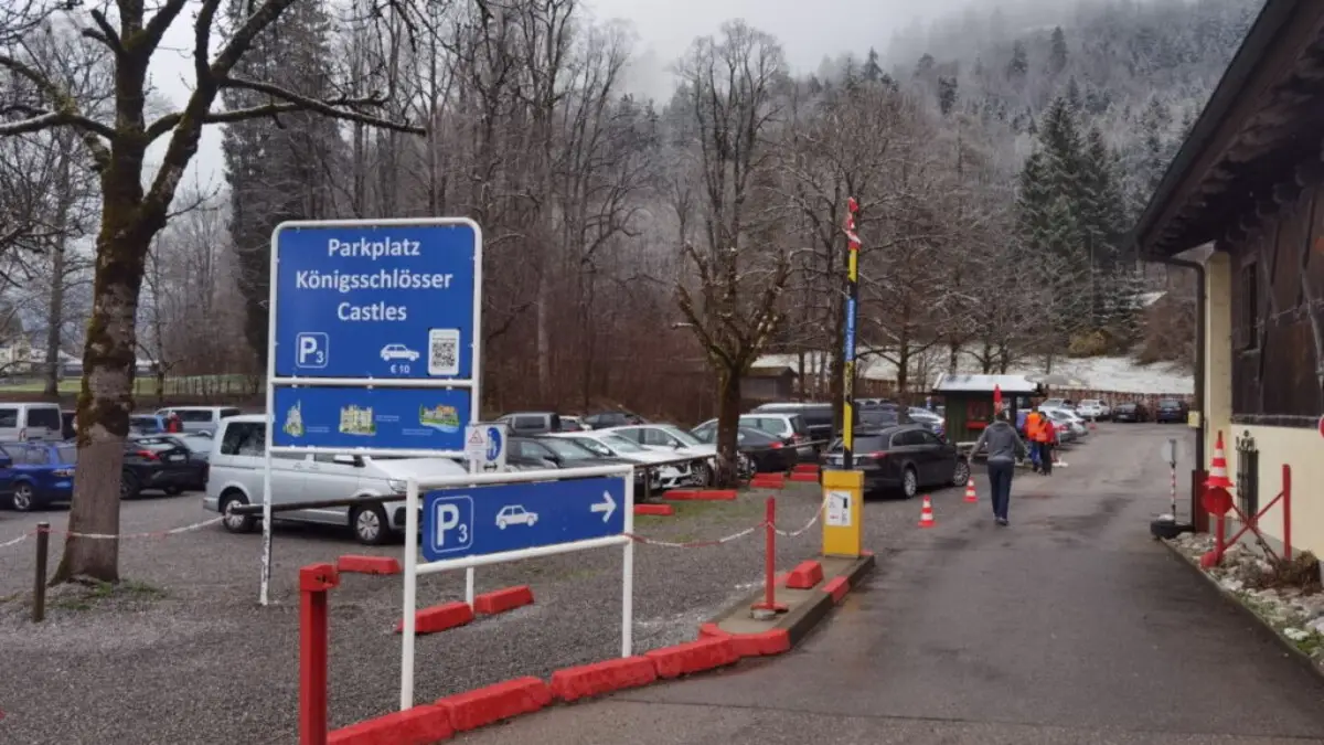 Parking near Neuschwanstein Castle Parking near Neuschwanstein Castle